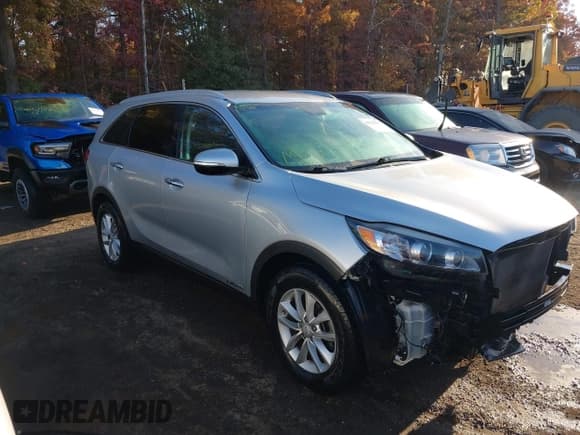 ✅ 2018 Kia Sorento LX • VIN: 5XYPGDA54JG394657 • Лот: 43504500. Опубликован ранее на IAAI с пробегом 198 122 миль. Бесплатный доступ к архиву аукционных продаж из США и подробный отчёт об истории автомобиля на DreamBid. Изображение 1.