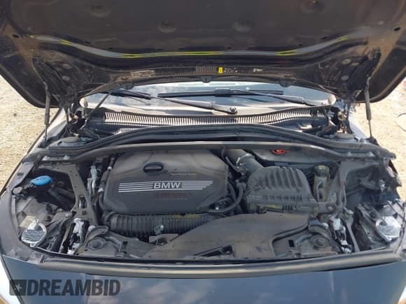 ✅ 2022 BMW 2 Series 228i • VIN: WBA53AK0XN7K83440 • Lot: 42322413. Wystawiony na IAAI z przebiegiem 44 854 mil. Bezpłatny archiwum sprzedaży aukcyjnych z USA i szczegółowy raport historii pojazdu na DreamBid. Zdjęcie 10.