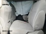 ✅ 2016 Toyota Sienna LE AAS • VIN: 5TDKK3DCXGS731552 • Лот: 70735965. Опубликован ранее на Copart с пробегом 140 410 миль. Бесплатный доступ к архиву аукционных продаж из США и подробный отчёт об истории автомобиля на DreamBid. Изображение 11.