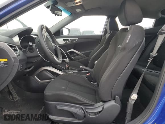 ✅ 2013 Hyundai Veloster w/Gray Int • VIN: KMHTC6AD4DU105823 • Lot: 81351404. Wystawiony na Copart z przebiegiem 117 897 mil. Bezpłatny archiwum sprzedaży aukcyjnych z USA i szczegółowy raport historii pojazdu na DreamBid. Zdjęcie 7.