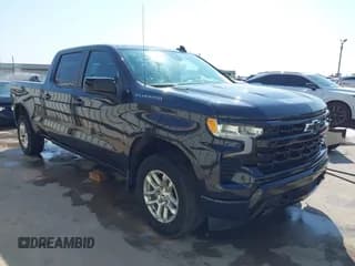 ✅ 2024 Chevrolet Silverado 1500 RST • VIN: 1GCUDEE80RZ146327 • Лот: 43168702. Опубликован ранее на IAAI с пробегом 19 888 миль. Бесплатный доступ к архиву аукционных продаж из США и подробный отчёт об истории автомобиля на DreamBid. Изображение 1.