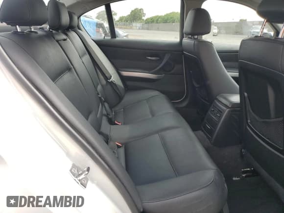 ✅ 2008 BMW 3 Series 335i • VIN: WBAVB77558NH78822 • Lot: 57730145. Listed on Copart with 180,281 mi. Free auction sales archive from the USA and detailed vehicle history report at DreamBid. Image 10.