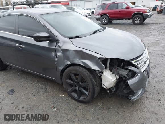 ✅ 2015 Nissan Sentra SV • VIN: 3N1AB7AP2FL655584 • Lot: 43822272. Listed on IAAI with 130,164 mi. Free auction sales archive from the USA and detailed vehicle history report at DreamBid. Image 6.