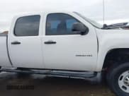 ✅ 2013 Chevrolet Silverado 2500HD Work Truck • VIN: 1GC1KVCG6DF216930 • Лот: 43751035. Опубликован ранее на IAAI с пробегом 325 976 миль. Бесплатный доступ к архиву аукционных продаж из США и подробный отчёт об истории автомобиля на DreamBid. Изображение 13.