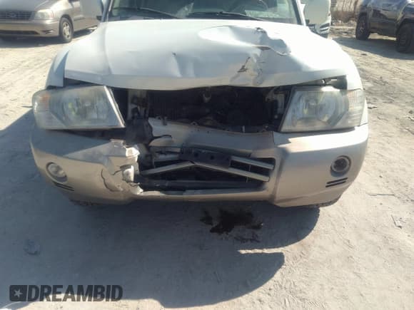 ✅ 2006 Mitsubishi Montero Limited • VIN: JA4MW51S16J003757 • Lot: 41683143. Listed on IAAI with 246,618 mi. Free auction sales archive from the USA and detailed vehicle history report at DreamBid. Image 6.