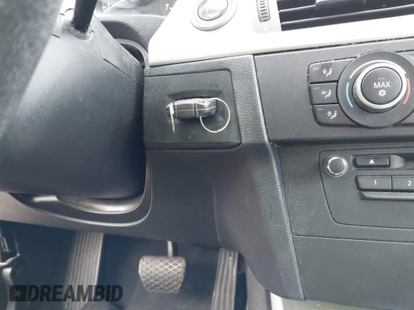 ✅ 2011 BMW 3 Series 328i • VIN: WBAPH7G52BNN07776 • Lot: 42828578. Listed on IAAI with 150,823 mi. Free auction sales archive from the USA and detailed vehicle history report at DreamBid. Image 11.