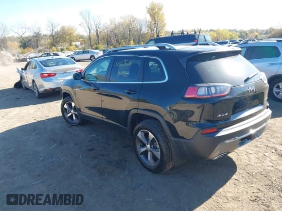 ✅ 2020 Jeep Cherokee Limited • VIN: 1C4PJMDX7LD578362 • Lot: 43575011. Wystawiony na IAAI z przebiegiem 32 635 mil. Bezpłatny archiwum sprzedaży aukcyjnych z USA i szczegółowy raport historii pojazdu na DreamBid. Zdjęcie 3.