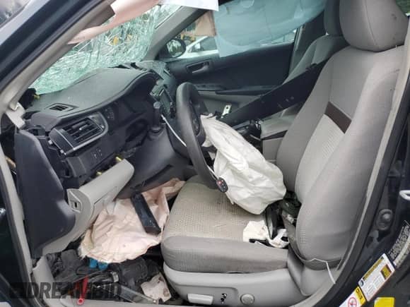 2012 Toyota Camry SE Sport Limited Edition с VIN 4T1BF1FK6CU023197, выставлен на аукционе Copart как лот 67123715 с пробегом Не указан миль и На запчасти • Non repairable. История ставок и продаж доступна на DreamBid. Изображение 7.