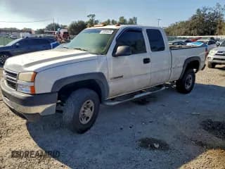 ✅ 2006 Chevrolet Silverado 2500HD Work Truck • VIN: 1GCHC29U46E280481 • Lot: 93956625. Wystawiony na Copart z przebiegiem Nie podano. Bezpłatny archiwum sprzedaży aukcyjnych z USA i szczegółowy raport historii pojazdu na DreamBid. Zdjęcie 1.
