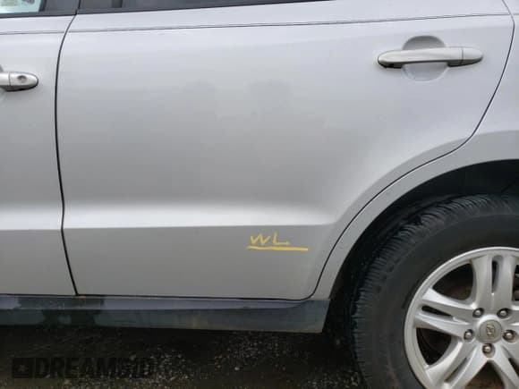 ✅ 2010 Hyundai Santa Fe GLS • VIN: 5NMSG3AB0AH345228 • Lot: 73937304. Listed on Copart with 193,881 mi. Free auction sales archive from the USA and detailed vehicle history report at DreamBid. Image 12.