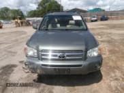 ✅ 2007 Toyota Highlander w/3rd Row • VIN: JTEEW21A170047776 • Lot: 41993403. Wystawiony na IAAI z przebiegiem 260 538 mil. Bezpłatny archiwum sprzedaży aukcyjnych z USA i szczegółowy raport historii pojazdu na DreamBid. Zdjęcie 12.