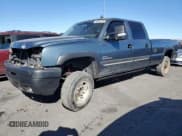 ✅ 2006 Chevrolet Silverado 2500HD LT1 • VIN: 1GCHC23D16F194368 • Lot: 89094305. Wystawiony na Copart z przebiegiem 135 673 mil. Bezpłatny archiwum sprzedaży aukcyjnych z USA i szczegółowy raport historii pojazdu na DreamBid. Zdjęcie 1.