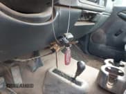 ✅ 2001 Chevrolet Silverado 1500 LS • VIN: 1GCEK14T21Z136010 • Lot: 42021393. Listed on IAAI with 458,413 mi. Free auction sales archive from the USA and detailed vehicle history report at DreamBid. Image 11.