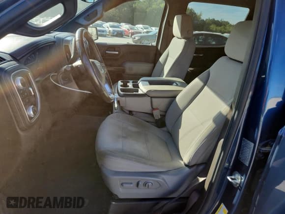 ✅ 2019 GMC Sierra 1500 SLE • VIN: 1GTU9BED5KZ346087 • Лот: 85377195. Опубликован ранее на Copart с пробегом 90 735 миль. Бесплатный доступ к архиву аукционных продаж из США и подробный отчёт об истории автомобиля на DreamBid. Изображение 7.