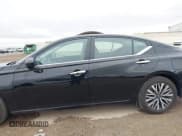 ✅ 2025 Nissan Altima SV • VIN: 1N4BL4DV4SN401575 • Лот: 43854128. Опубликован ранее на IAAI с пробегом 14 339 миль. Бесплатный доступ к архиву аукционных продаж из США и подробный отчёт об истории автомобиля на DreamBid. Изображение 14.