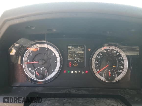 ✅ 2015 Ram 2500 Big Horn • VIN: 3C6UR5DJ4FG509916 • Lot: 60319045. Listed on Copart with 124,421 mi. Free auction sales archive from the USA and detailed vehicle history report at DreamBid. Image 9.