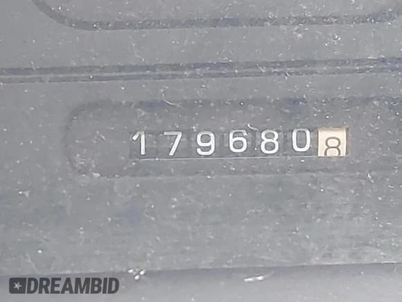 ✅ 1999 Oldsmobile Aurora • VIN: 1G3GR62CXX4100897 • Lot: 42277912. Wystawiony na IAAI z przebiegiem 179 680 mil. Bezpłatny archiwum sprzedaży aukcyjnych z USA i szczegółowy raport historii pojazdu na DreamBid. Zdjęcie 7.