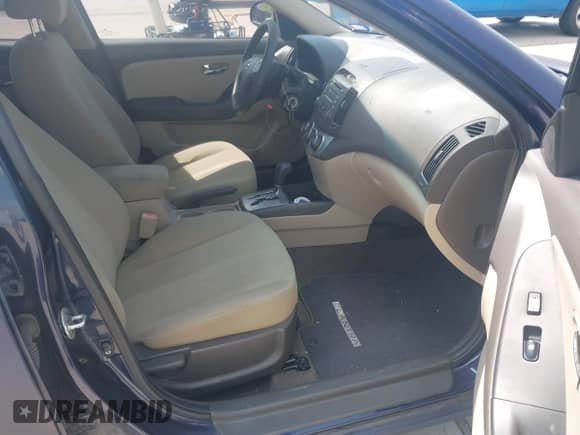 2010 Hyundai Elantra SE with VIN KMHDU4AD9AU041568, listed as a IAAI auction lot 43138714 with 104,208 mi miles and . Bid and sale history available at DreamBid. Image 5.