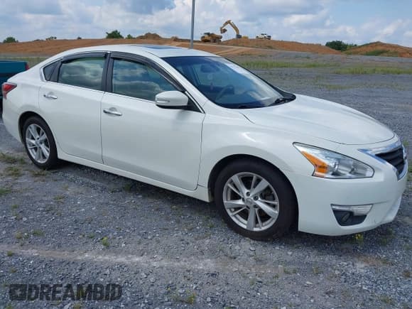 ✅ 2014 Nissan Altima S • VIN: 1N4AL3AP0EN330861 • Lot: 42947660. Listed on IAAI with 171,809 mi. Free auction sales archive from the USA and detailed vehicle history report at DreamBid. Image 1.