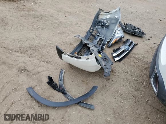 ✅ 2017 Toyota Highlander Hybrid Limited • VIN: 5TDDGRFH3HS025627 • Лот: 82182654. Опубликован ранее на Copart с пробегом 194 128 миль. Бесплатный доступ к архиву аукционных продаж из США и подробный отчёт об истории автомобиля на DreamBid. Изображение 13.