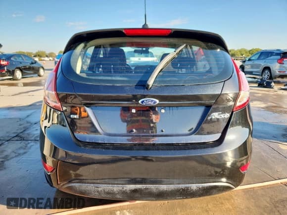 ✅ 2014 Ford Fiesta SE • VIN: 3FADP4EJ8EM160014 • Lot: 85141555. Wystawiony na Copart z przebiegiem 89 904 mil. Bezpłatny archiwum sprzedaży aukcyjnych z USA i szczegółowy raport historii pojazdu na DreamBid. Zdjęcie 6.