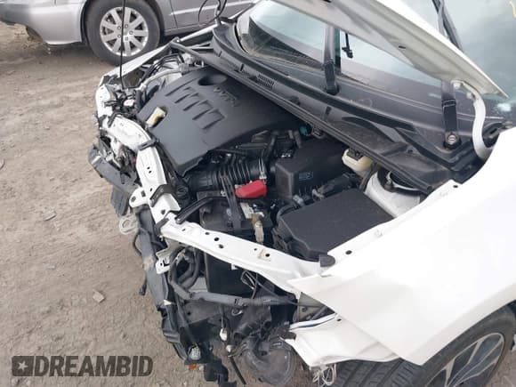 ✅ 2018 Toyota Corolla SE • VIN: 5YFBURHE2JP759564 • Лот: 43157618. Опубликован ранее на IAAI с пробегом 98 693 миль. Бесплатный доступ к архиву аукционных продаж из США и подробный отчёт об истории автомобиля на DreamBid. Изображение 6.