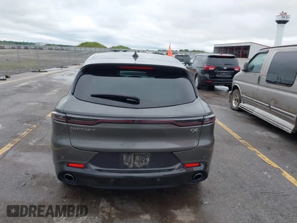 ✅ 2024 Dodge Hornet R/T • VIN: ZACPDFCWXR3A25038 • Lot: 42852217. Listed on IAAI with 31,348 mi. Free auction sales archive from the USA and detailed vehicle history report at DreamBid. Image 17.