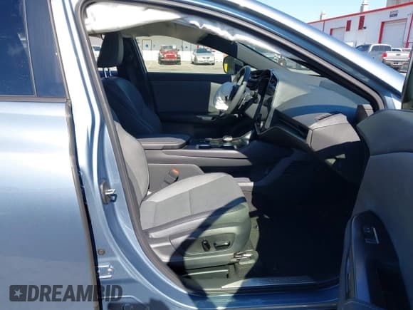 ✅ 2025 Lexus RZ 300e Premium • VIN: JTJABABB9SA007851 • Лот: 43472405. Опубликован ранее на IAAI с пробегом 2 579 миль. Бесплатный доступ к архиву аукционных продаж из США и подробный отчёт об истории автомобиля на DreamBid. Изображение 5.