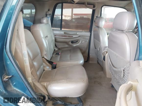 ✅ 1998 Lincoln Navigator • VIN: 5LMPU28L8WLJ35658 • Lot: 42329183. Wystawiony na IAAI z przebiegiem 207 629 mil. Bezpłatny archiwum sprzedaży aukcyjnych z USA i szczegółowy raport historii pojazdu na DreamBid. Zdjęcie 8.