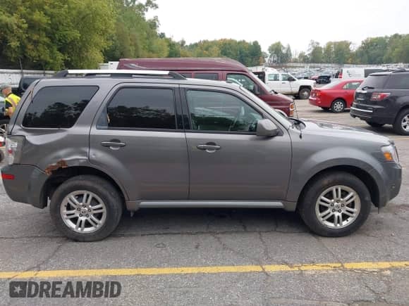 2010 Mercury Mariner Premier с VIN 4M2CN9H70AKJ30462, выставлен на аукционе IAAI как лот 43264181 с пробегом 169 789 миль миль и . История ставок и продаж доступна на DreamBid. Изображение 13.