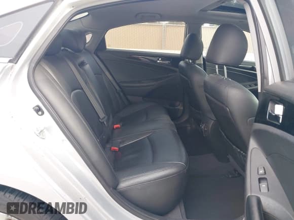 ✅ 2011 Hyundai Sonata Limited • VIN: 5NPEC4AB9BH162218 • Lot: 43682255. Listed on IAAI with 198,955 mi. Free auction sales archive from the USA and detailed vehicle history report at DreamBid. Image 8.