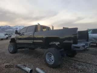 2015 Chevrolet Silverado 3500HD LTZ с VIN 1GC4K0E83FF591845, выставлен на аукционе Copart как лот 81810164 с пробегом 50 608 миль миль и Списание • Salvage title. История ставок и продаж доступна на DreamBid. Изображение 2.