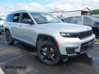 2024 Jeep Grand Cherokee Limited with VIN 1C4RJKBG1R8593375, listed as a IAAI auction lot 43041236 with 8,584 mi miles and . Bid and sale history available at DreamBid. Image 1.