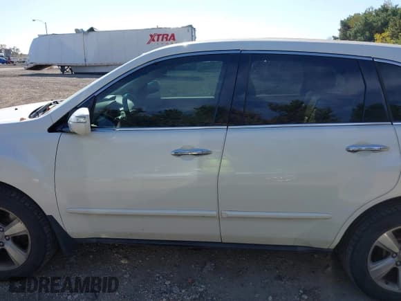 ✅ 2011 Acura MDX Technology • VIN: 2HNYD2H69BH528804 • Lot: 43633962. Listed on IAAI with 127,683 mi. Free auction sales archive from the USA and detailed vehicle history report at DreamBid. Image 14.