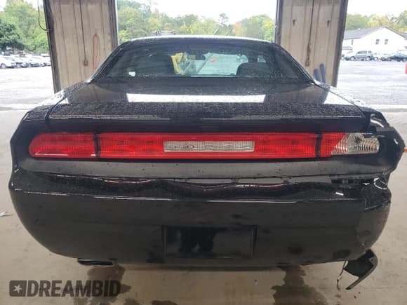 ✅ 2013 Dodge Challenger SXT • VIN: 2C3CDYAG6DH692511 • Lot: 72738364. Wystawiony na Copart z przebiegiem Nie podano. Bezpłatny archiwum sprzedaży aukcyjnych z USA i szczegółowy raport historii pojazdu na DreamBid. Zdjęcie 6.