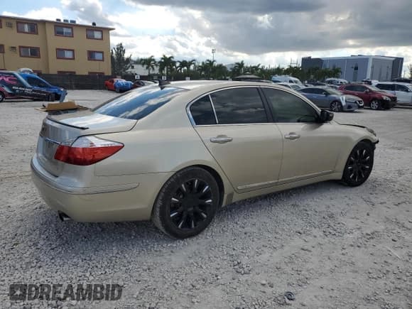 ✅ 2009 Hyundai Genesis • VIN: KMHGC46E09U026180 • Лот: 86545515. Опубликован ранее на Copart с пробегом 99 099 миль. Бесплатный доступ к архиву аукционных продаж из США и подробный отчёт об истории автомобиля на DreamBid. Изображение 3.