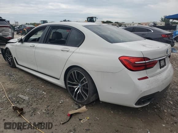 ✅ 2016 BMW 7 Series 750i • VIN: WBA7F0C51GGL99309 • Lot: 81058635. Listed on Copart with Not provided. Free auction sales archive from the USA and detailed vehicle history report at DreamBid. Image 2.
