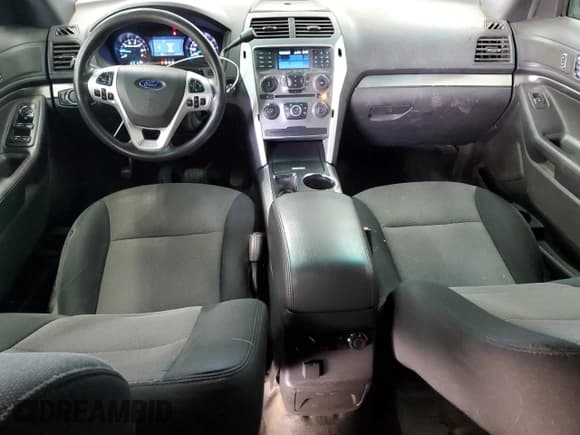 ✅ 2014 Ford Police Interceptor Utility • VIN: 1FM5K8AR6EGA65263 • Lot: 85894395. Wystawiony na Copart z przebiegiem 107 569 mil. Bezpłatny archiwum sprzedaży aukcyjnych z USA i szczegółowy raport historii pojazdu na DreamBid. Zdjęcie 8.