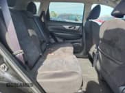 ✅ 2015 Nissan Rogue S • VIN: KNMAT2MV6FP542748 • Lot: 84590535. Wystawiony na Copart z przebiegiem 119 853 mil. Bezpłatny archiwum sprzedaży aukcyjnych z USA i szczegółowy raport historii pojazdu na DreamBid. Zdjęcie 10.