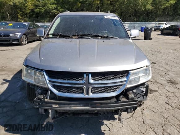 ✅ 2017 Dodge Journey SXT • VIN: 3C4PDDBG8HT592430 • Lot: 82455265. Listed on Copart with 186,400 mi. Free auction sales archive from the USA and detailed vehicle history report at DreamBid. Image 5.