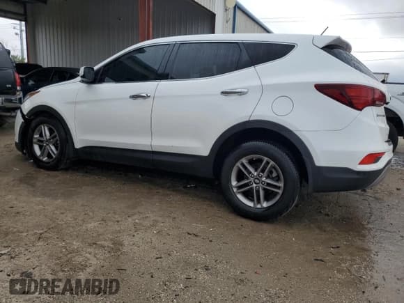 ✅ 2018 Hyundai Santa Fe 2.4L • VIN: 5NMZT3LB4JH093197 • Лот: 38622154. Опубликован ранее на Copart с пробегом 93 540 миль. Бесплатный доступ к архиву аукционных продаж из США и подробный отчёт об истории автомобиля на DreamBid. Изображение 2.