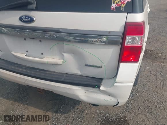 ✅ 2015 Ford Expedition Max Limited • VIN: 1FMJK2AT8FEF42411 • Lot: 42875887. Listed on IAAI with 114,879 mi. Free auction sales archive from the USA and detailed vehicle history report at DreamBid. Image 6.