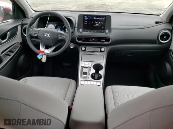 ✅ 2023 Hyundai Kona SE • VIN: KM8K23AGXPU184488 • Лот: 70221173. Опубликован ранее на Copart с пробегом 36 миль. Бесплатный доступ к архиву аукционных продаж из США и подробный отчёт об истории автомобиля на DreamBid. Изображение 8.