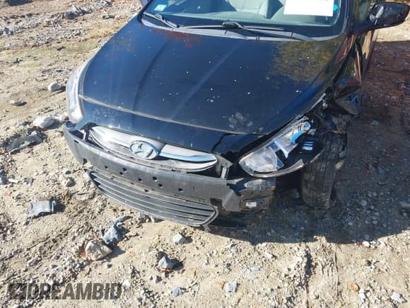 ✅ 2017 Hyundai Accent SE • VIN: KMHCT4AE5HU278981 • Lot: 43430286. Wystawiony na IAAI z przebiegiem 68 382 mil. Bezpłatny archiwum sprzedaży aukcyjnych z USA i szczegółowy raport historii pojazdu na DreamBid. Zdjęcie 6.