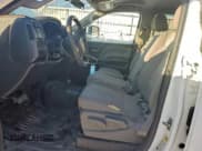 ✅ 2016 GMC Sierra 2500HD • VIN: 1GT12REG9GF152326 • Lot: 94287285. Wystawiony na Copart z przebiegiem 201 743 mil. Bezpłatny archiwum sprzedaży aukcyjnych z USA i szczegółowy raport historii pojazdu na DreamBid. Zdjęcie 7.