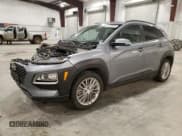 ✅ 2020 Hyundai Kona SEL • VIN: KM8K2CAA9LU561009 • Лот: 80734553. Опубликован ранее на Copart с пробегом 30 166 миль. Бесплатный доступ к архиву аукционных продаж из США и подробный отчёт об истории автомобиля на DreamBid. Изображение 1.