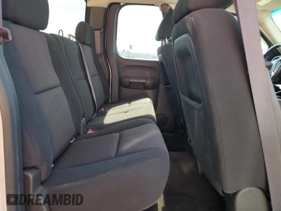 ✅ 2011 Chevrolet Silverado 1500 LT • VIN: 1GCRCSE00BZ137604 • Лот: 73063034. Опубликован ранее на Copart с пробегом 120 842 миль. Бесплатный доступ к архиву аукционных продаж из США и подробный отчёт об истории автомобиля на DreamBid. Изображение 10.