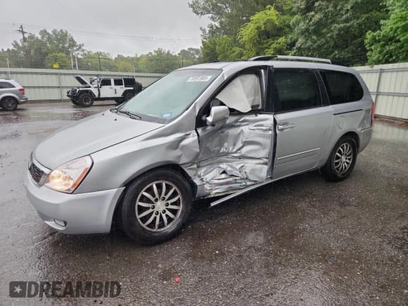 ✅ 2011 Kia Sedona EX • VIN: KNDMH4C7XB6395895 • Лот: 70391905. Опубликован ранее на Copart с пробегом 156 769 миль. Бесплатный доступ к архиву аукционных продаж из США и подробный отчёт об истории автомобиля на DreamBid. Изображение 1.