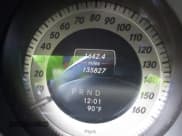 ✅ 2015 Mercedes-Benz C 250 • VIN: WDDGJ4HB6FG350022 • Lot: 42552333. Wystawiony na IAAI z przebiegiem 135 827 mil. Bezpłatny archiwum sprzedaży aukcyjnych z USA i szczegółowy raport historii pojazdu na DreamBid. Zdjęcie 14.