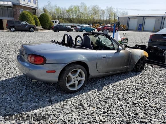 ✅ 2003 Mazda MX-5 Miata Cloth • VIN: JM1NB353630307018 • Lot: 54896815. Listed on Copart with Not provided. Free auction sales archive from the USA and detailed vehicle history report at DreamBid. Image 3.